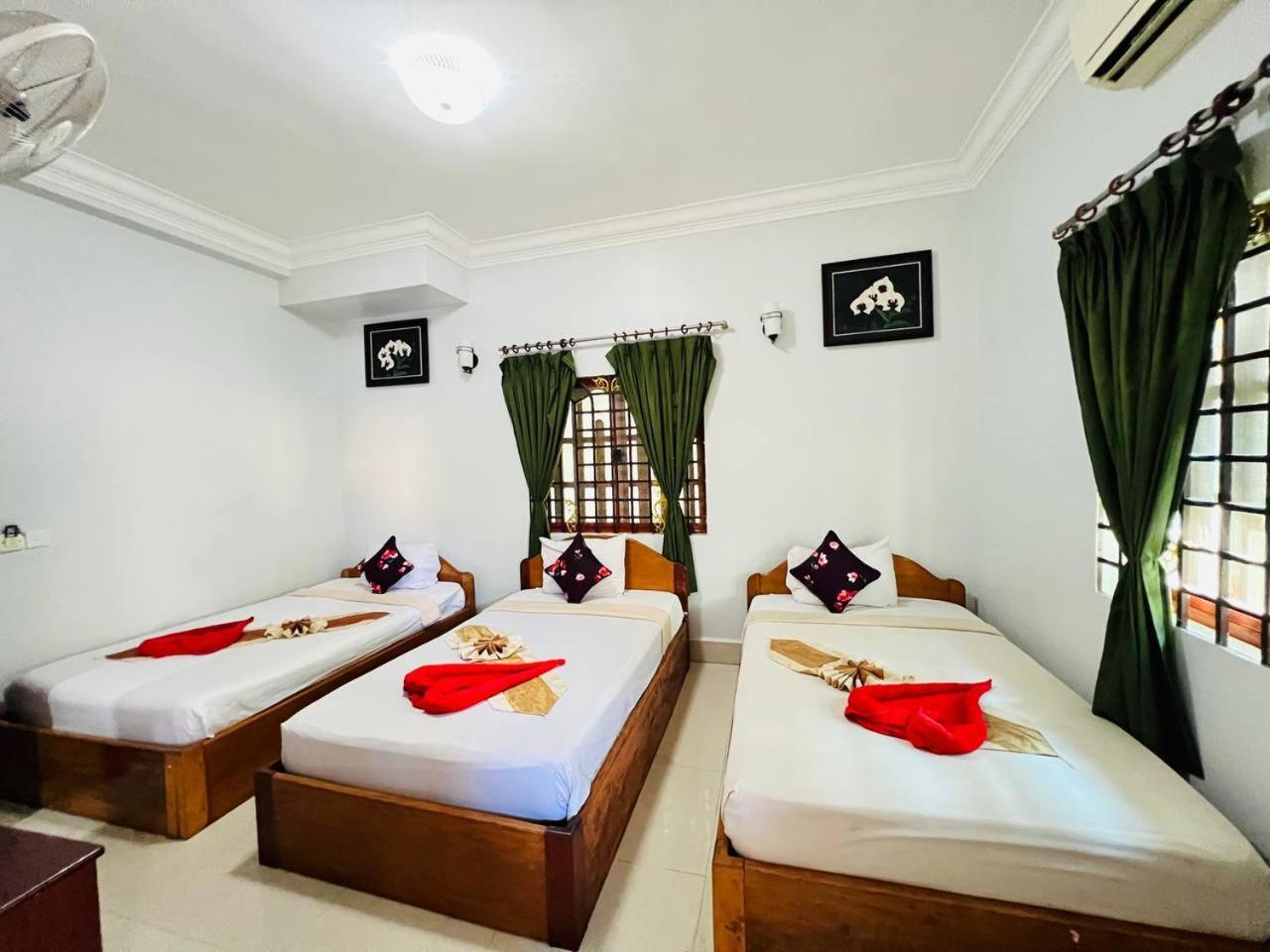 Golden Papaya Guesthouse Сиемрип Экстерьер фото