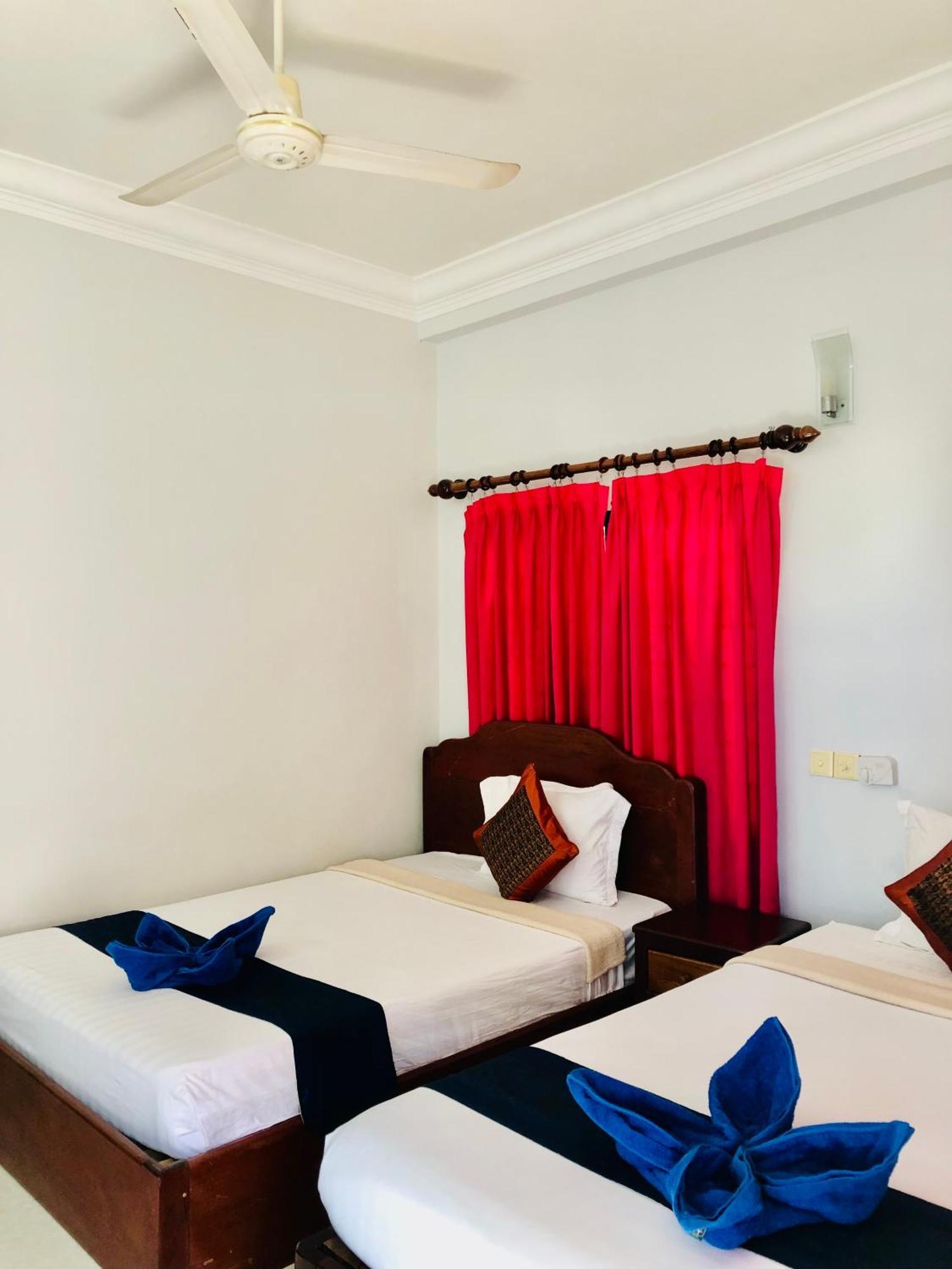 Golden Papaya Guesthouse Сиемрип Экстерьер фото